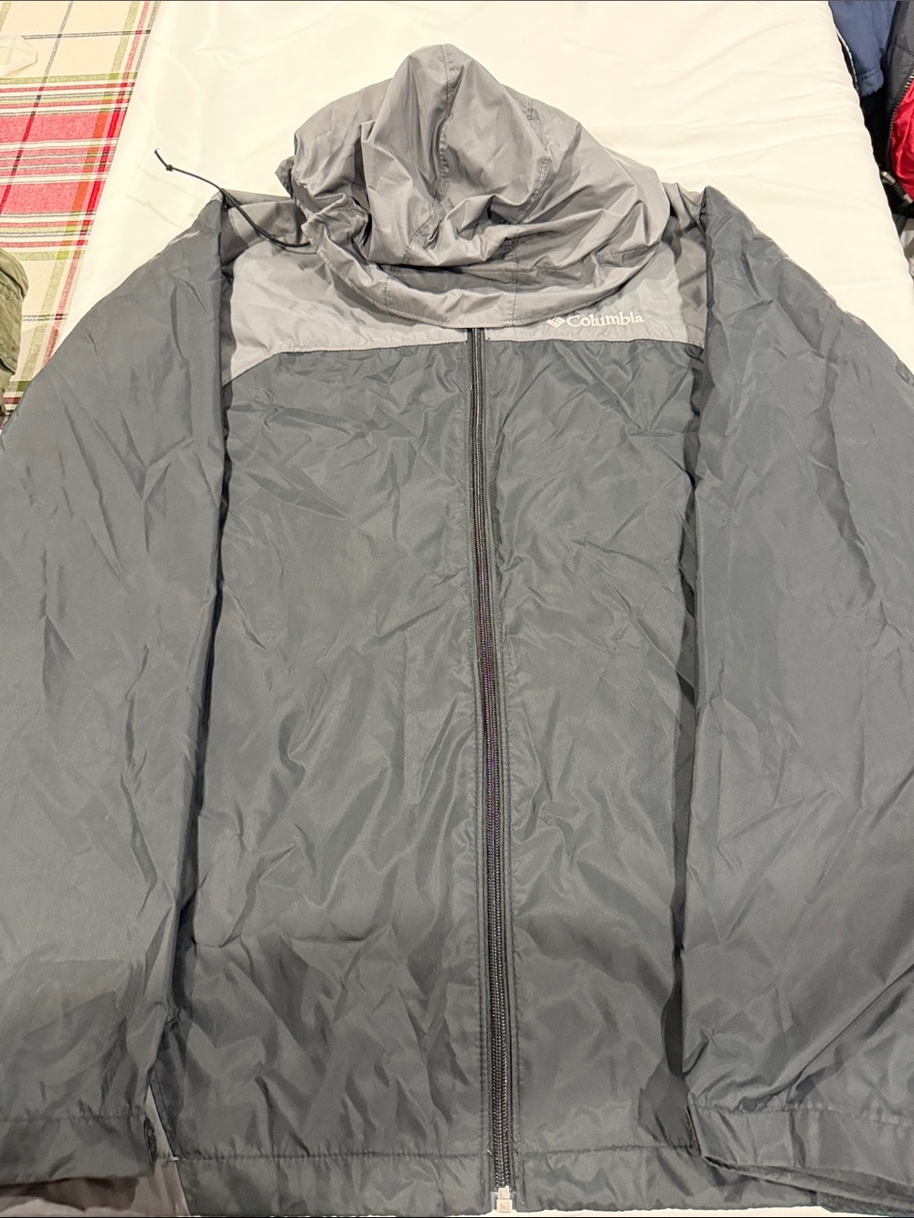 Columbia black/Gray Two-Tone Hooded Rain Jacket